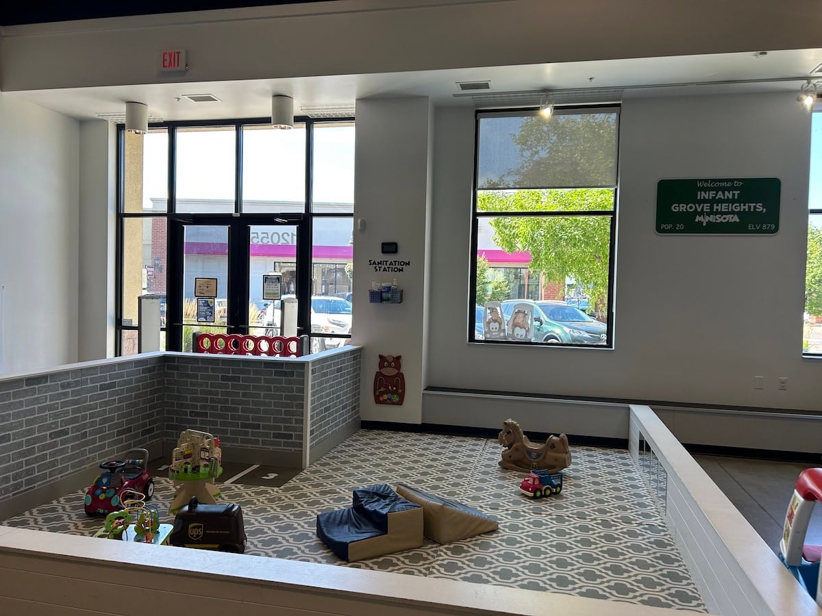 MiniSota Play Cafe Infant Grove Heights.