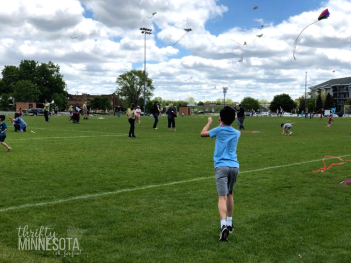 Kiwanis Kite Fly St. Louis Park