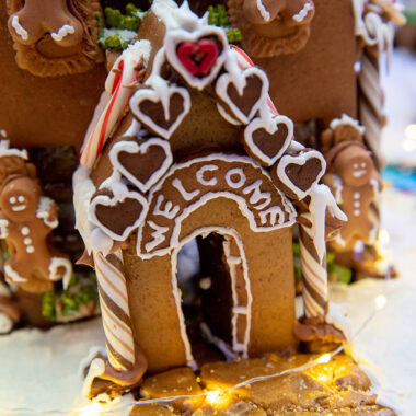 Gingerbread Wonderland Twin Cities.