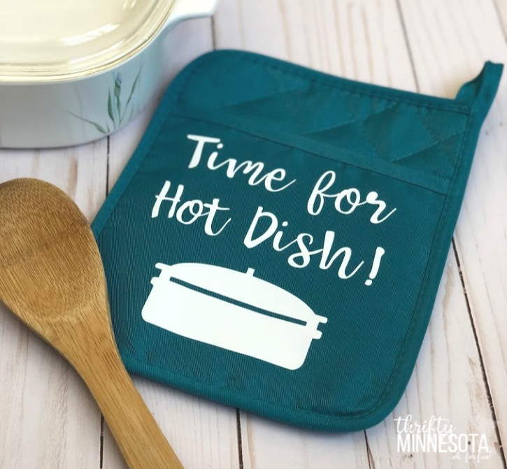 Minnesota Hot Dish Potholder Cricut Craft