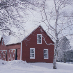 Carriage-House-Erickson-Farmstead-Christmas-Movie