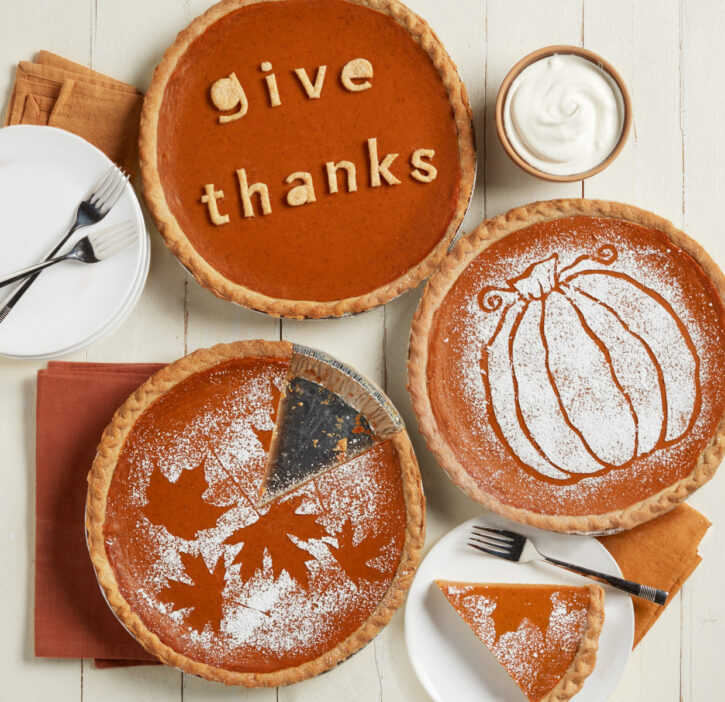 Save Time and Money On Your Thanksgiving Dinner with HyVee Thrifty