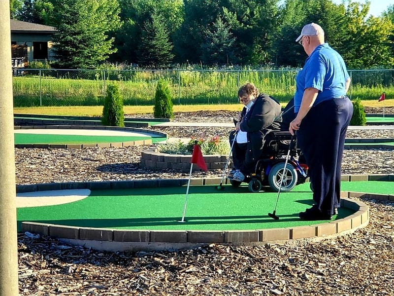 Wheelchair-Accessible Mini Golf (Cambridge, MN) – Discount Admission!