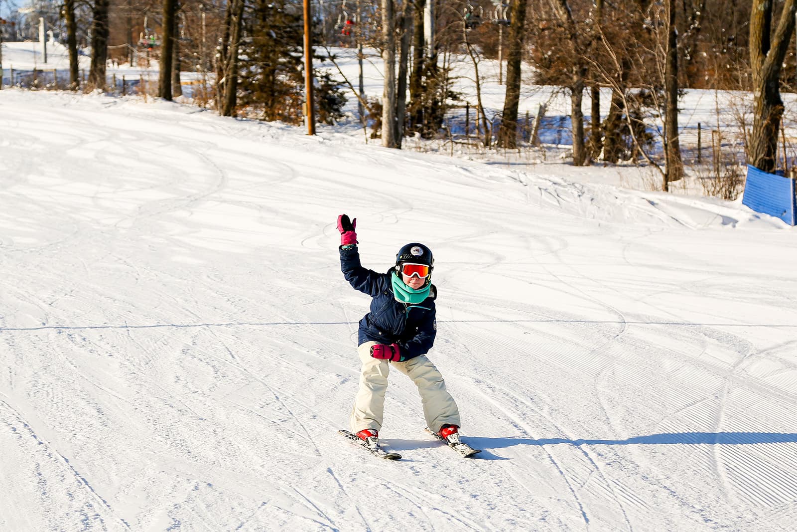 downhill skiier