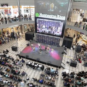 KPOP performance at MOA Rotunda.