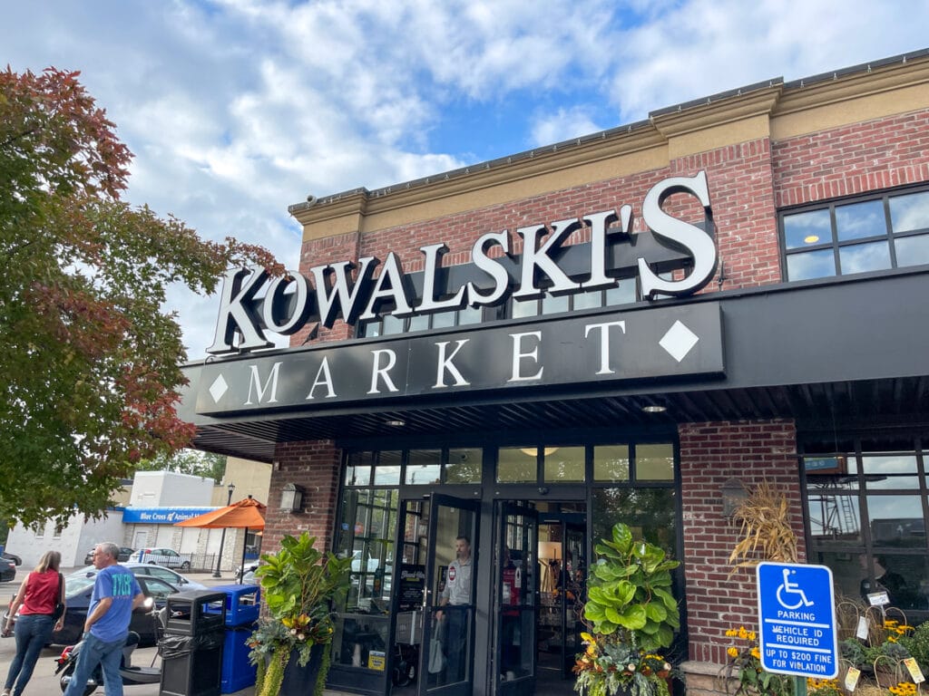 Kowalski's Celebrates 40 Years with Deals, Treats for All and Red Owl