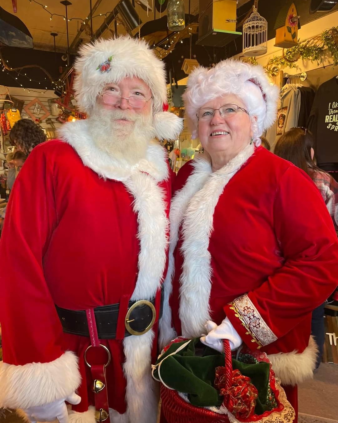 Santa and Mrs Claus in Downtown Anoka for the Tree Lighting. 