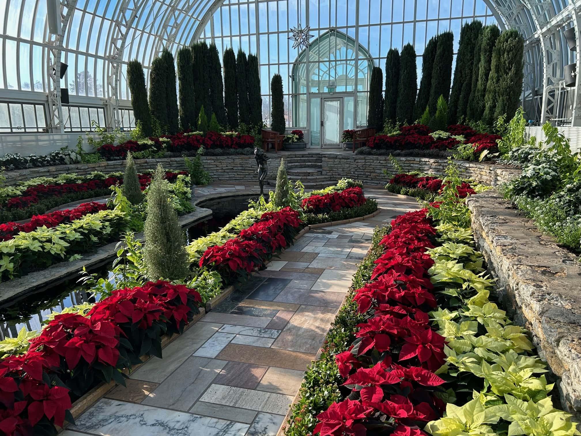Holiday Flower Show – Como Park Conservatory - Thrifty Minnesota