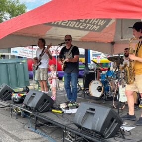 White Bear Lake Marketfest band playing on the street.