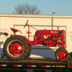 Vintage Farmall Tractor at Credit River Tractor Show.