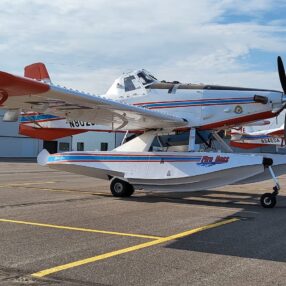 Mora Fly In Plane.