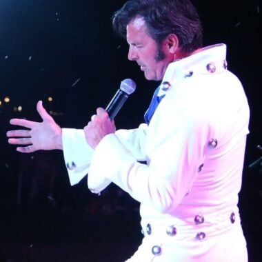 Joe Sir performing at Elvis.