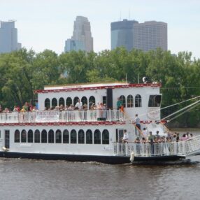 Minneapolis Queen Mississippi Cruise Boat.