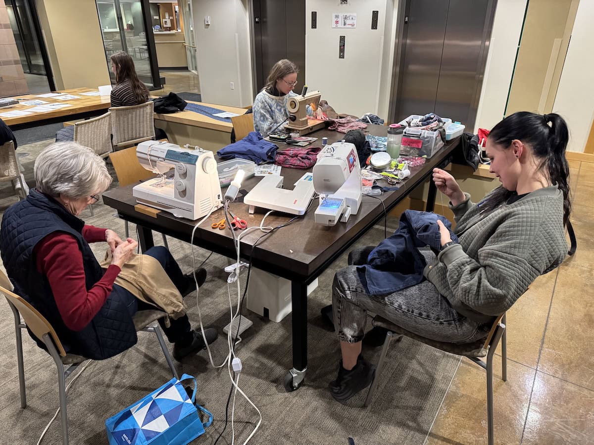 MN Zero Waste Fest group on table