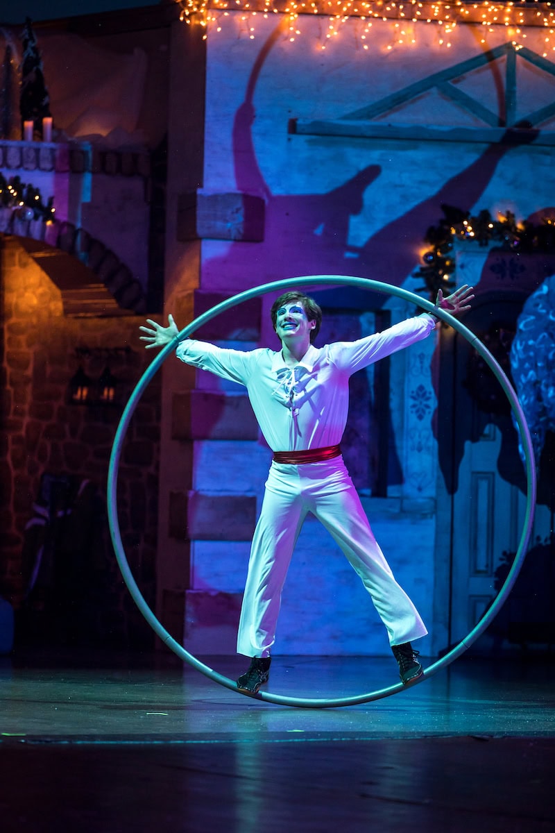 Solstice Circus Juventas Show.