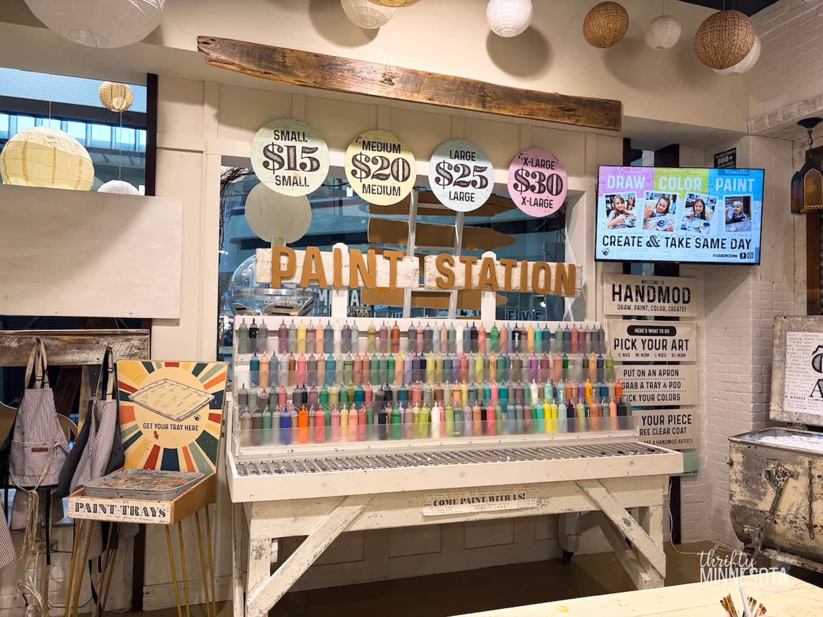 Paint Station in Hand Mod.